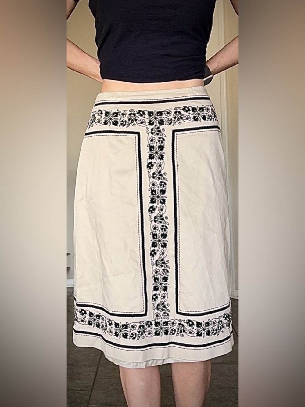 Vintage Midi Skirt Tan Khaki With Black Floral Embroidery Harold’s 6 2